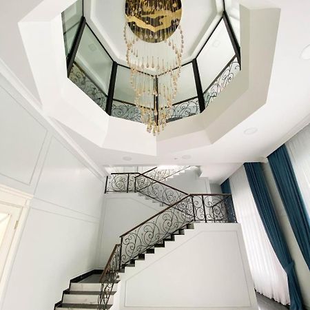 Korkem Tau Hotel Astana Buitenkant foto