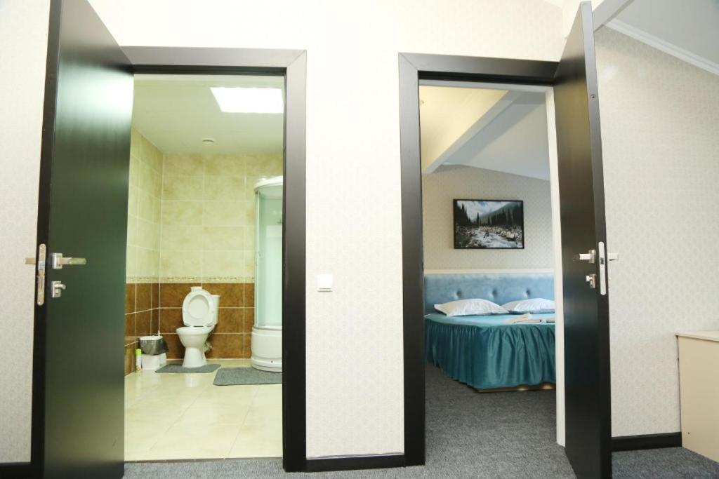 Korkem Tau Hotel Astana Buitenkant foto